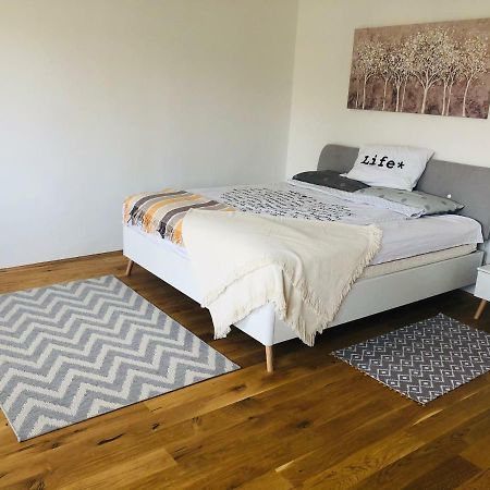 Kolovare Beachfront Apartment Ζαντάρ Εξωτερικό φωτογραφία