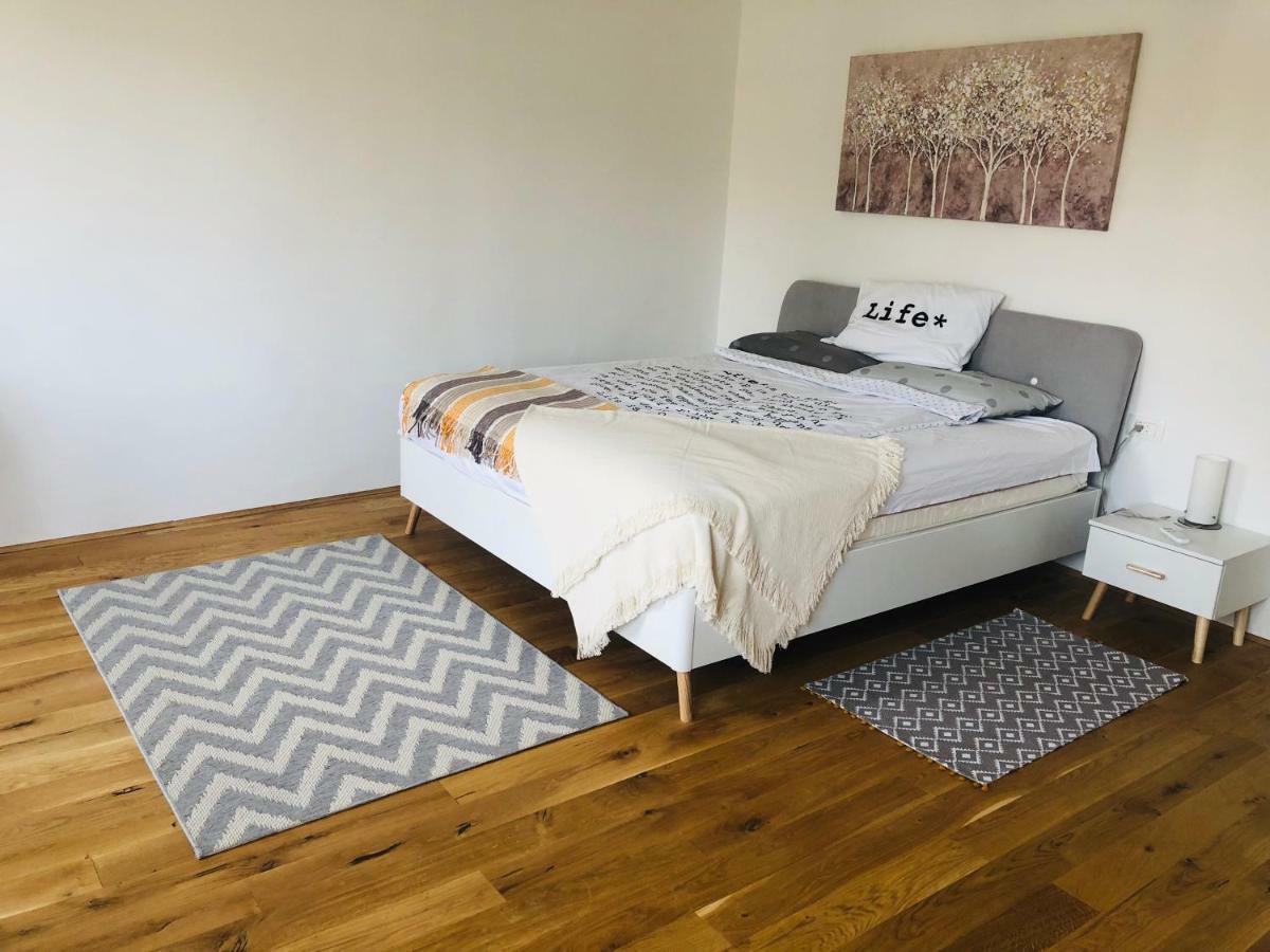 Kolovare Beachfront Apartment Ζαντάρ Εξωτερικό φωτογραφία
